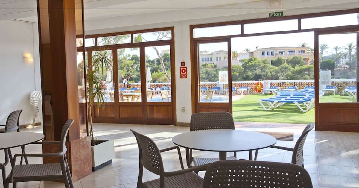 Een foto van de faciliteiten bij Cala Ferrera Hotel