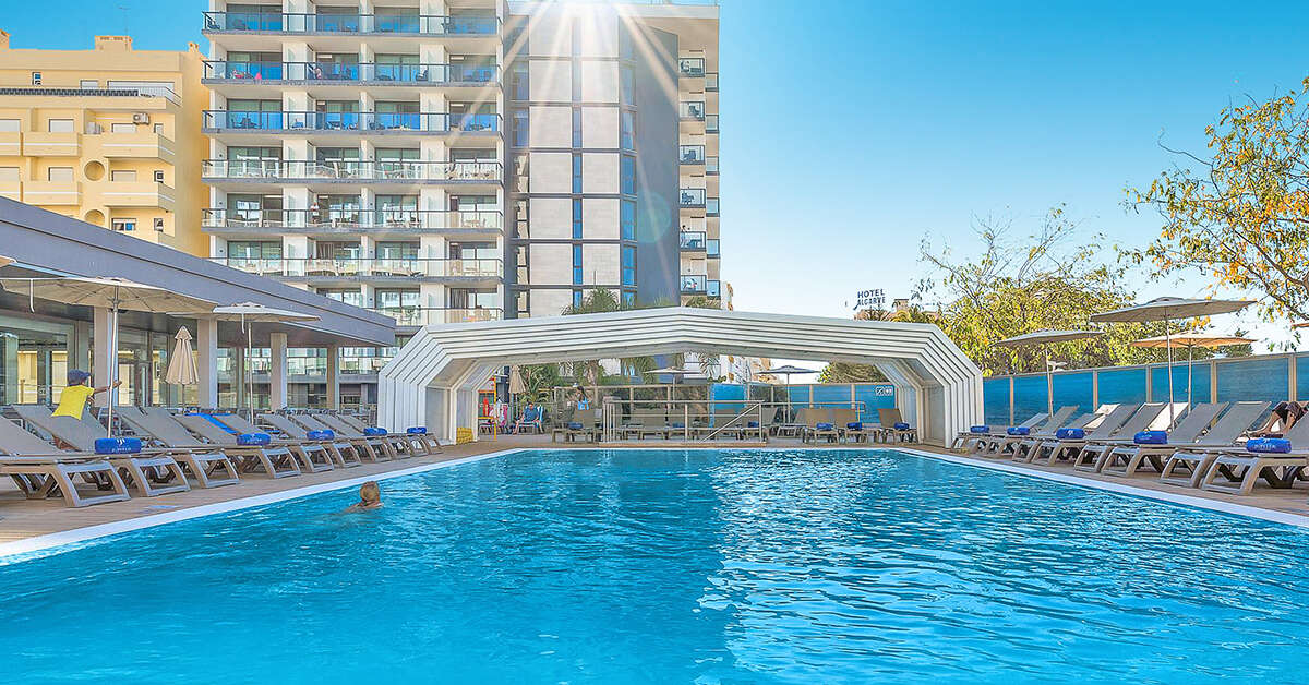 Een foto van het zwembad bij Jupiter Algarve Hotel