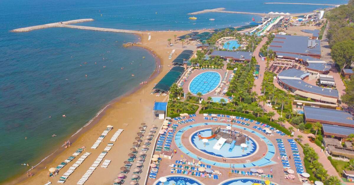 Een foto van het zwembad bij Hotel Eftalia Marin