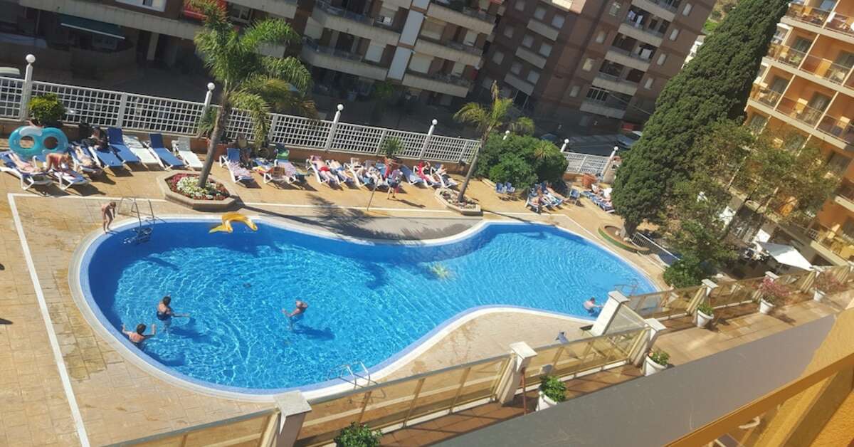 Een foto van het zwembad bij Hotel Bon Repos