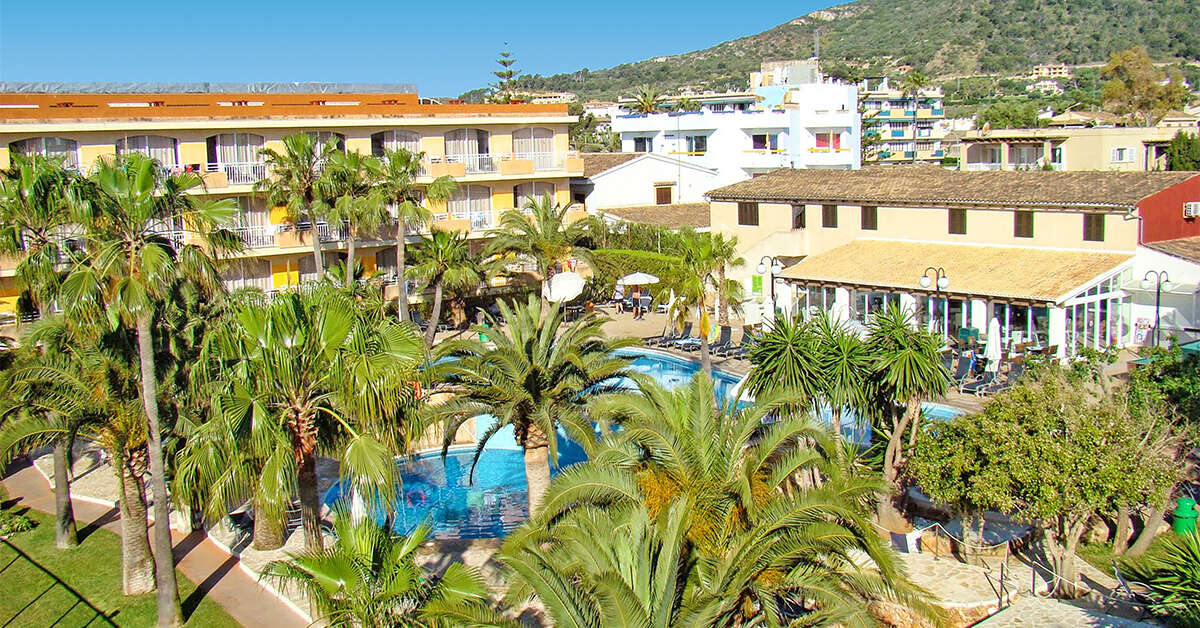 Ein Foto vom Pool im Aparthotel Club Simo
