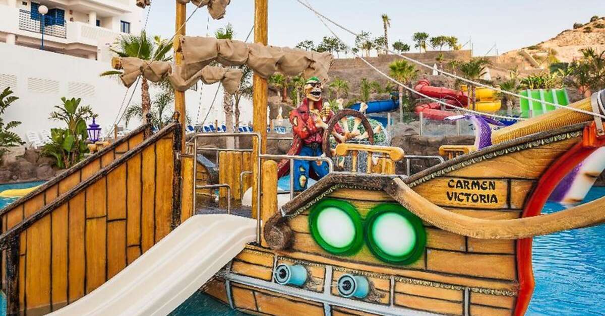 Een foto van het zwembad bij Globales Los Patos Park