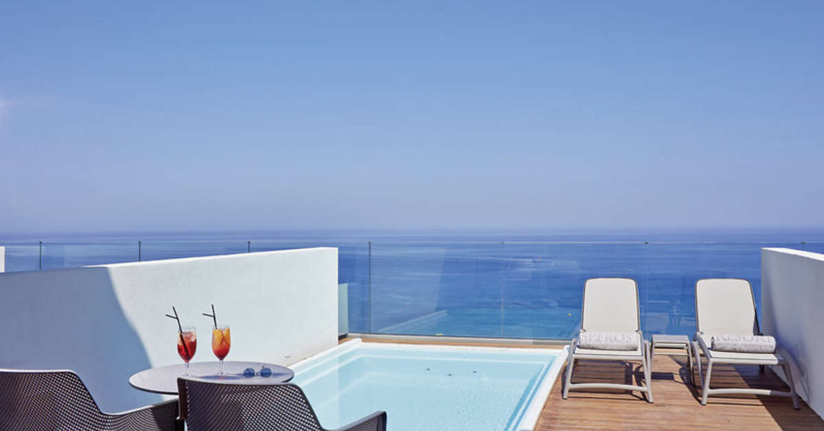 Ein Foto Esperos Village Blue & Spa