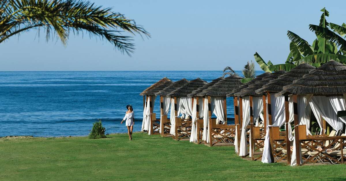 Een foto van Constantinou Bros Athena Royal Beach Hotel