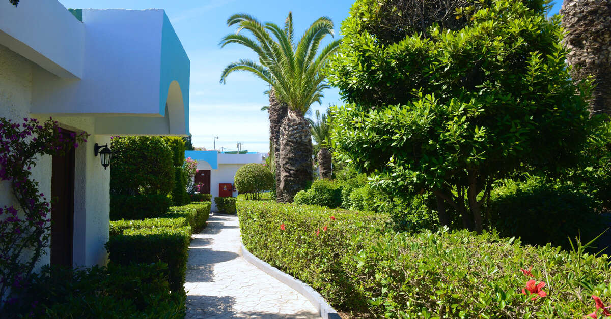 Een foto van de buitenkant van Blue Horizon Resort Hotel