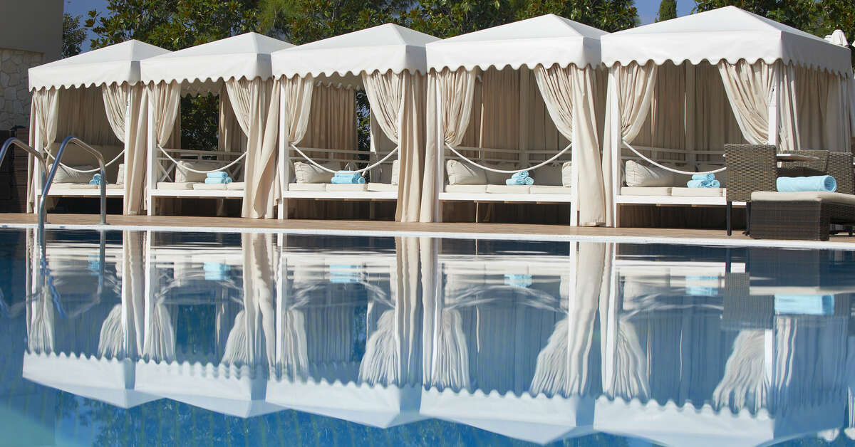 Een foto van het zwembad bij Pomegranate Welness Spa Hotel
