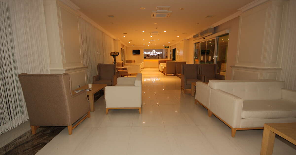 Een foto van het interieur van Dragut Point South
