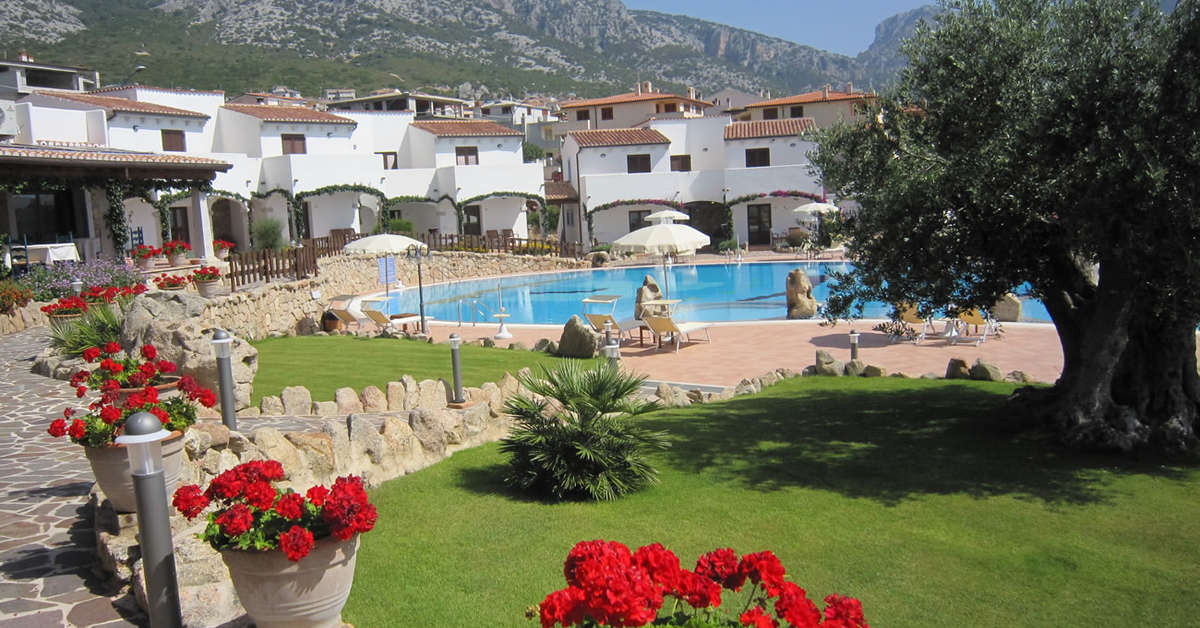 Een foto van het zwembad bij Nuraghe Arvu Resort