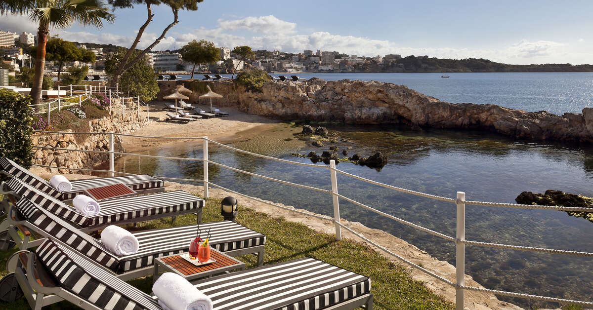Een foto van het terras bij Hotel de Mar Gran Melia