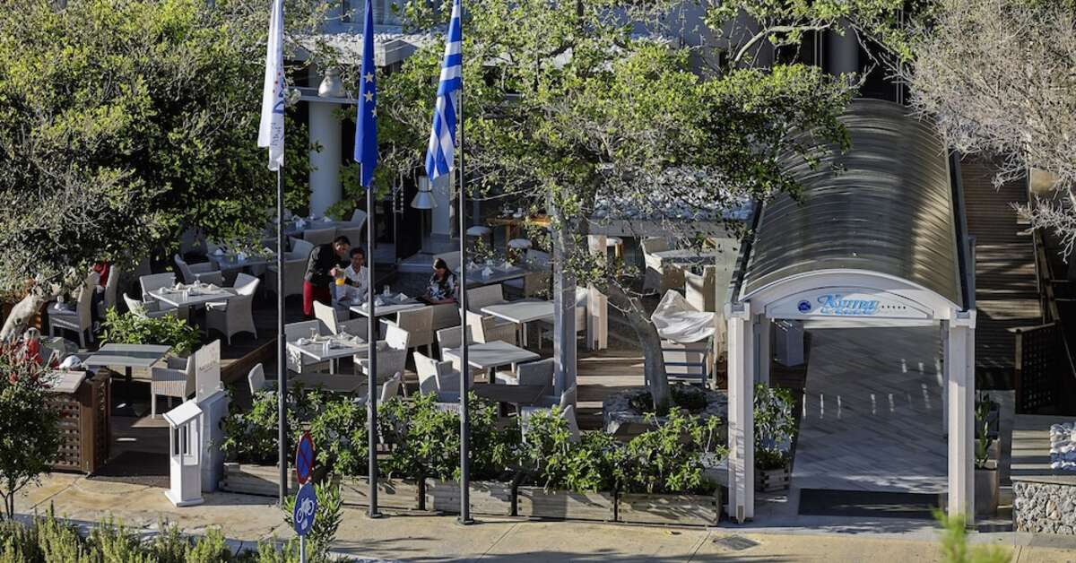 Ein Foto von den Einrichtungen im Kyma Suites Beach Hotel