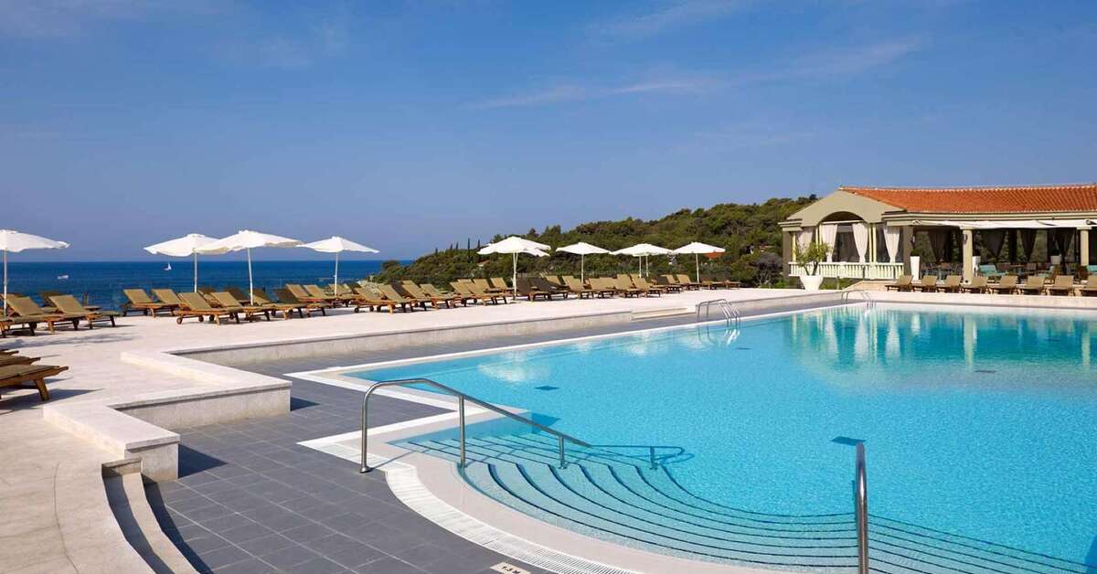 Een foto van het zwembad bij Verudela Beach & Villa Resort