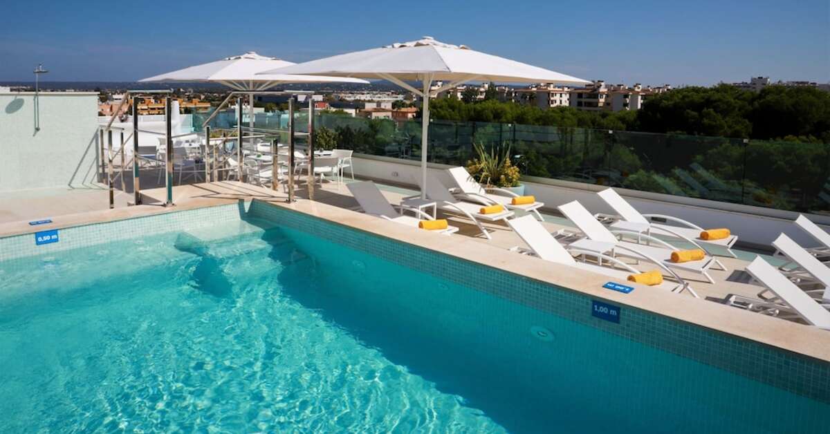 Ein Foto vom Pool im Seasun Aniram