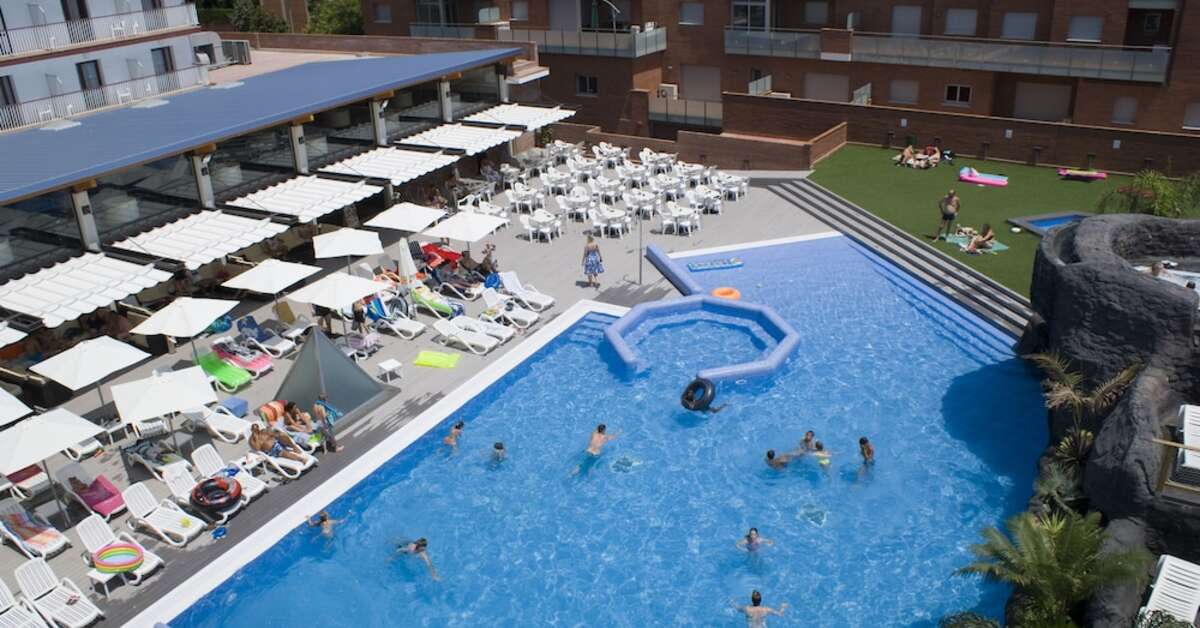 Een foto van het zwembad bij Hotel Papi