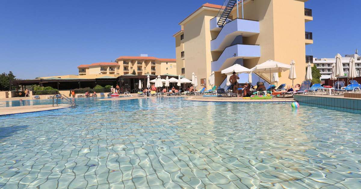 Een foto van het zwembad bij Vangelis Hotel & Suites
