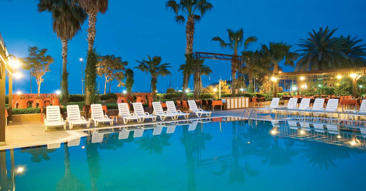 Een foto van het zwembad bij Fame Beach Hotel