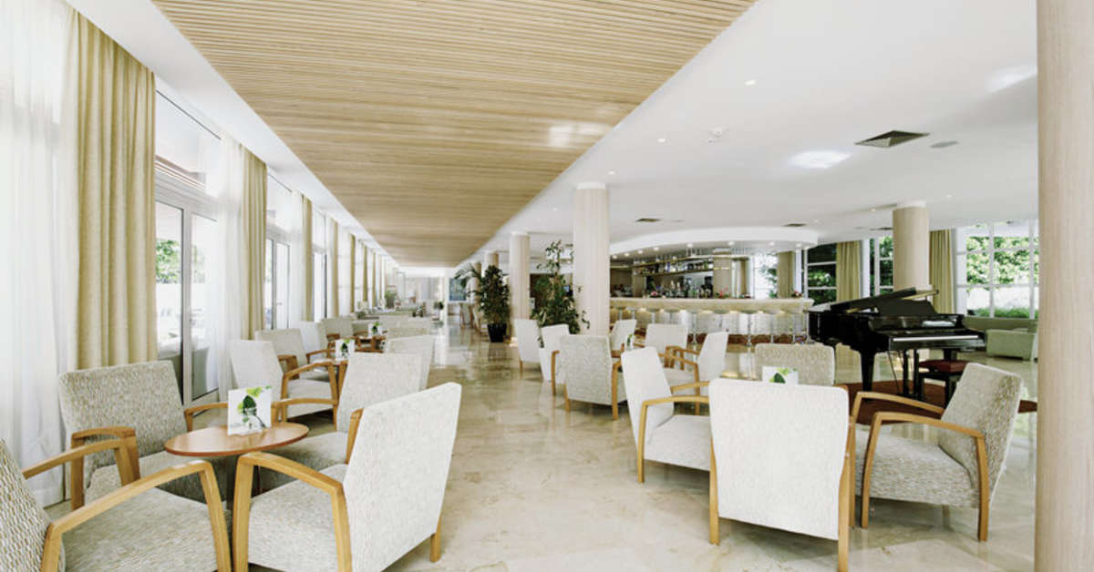 Een foto van het interieur van Hotel Canyamel Park