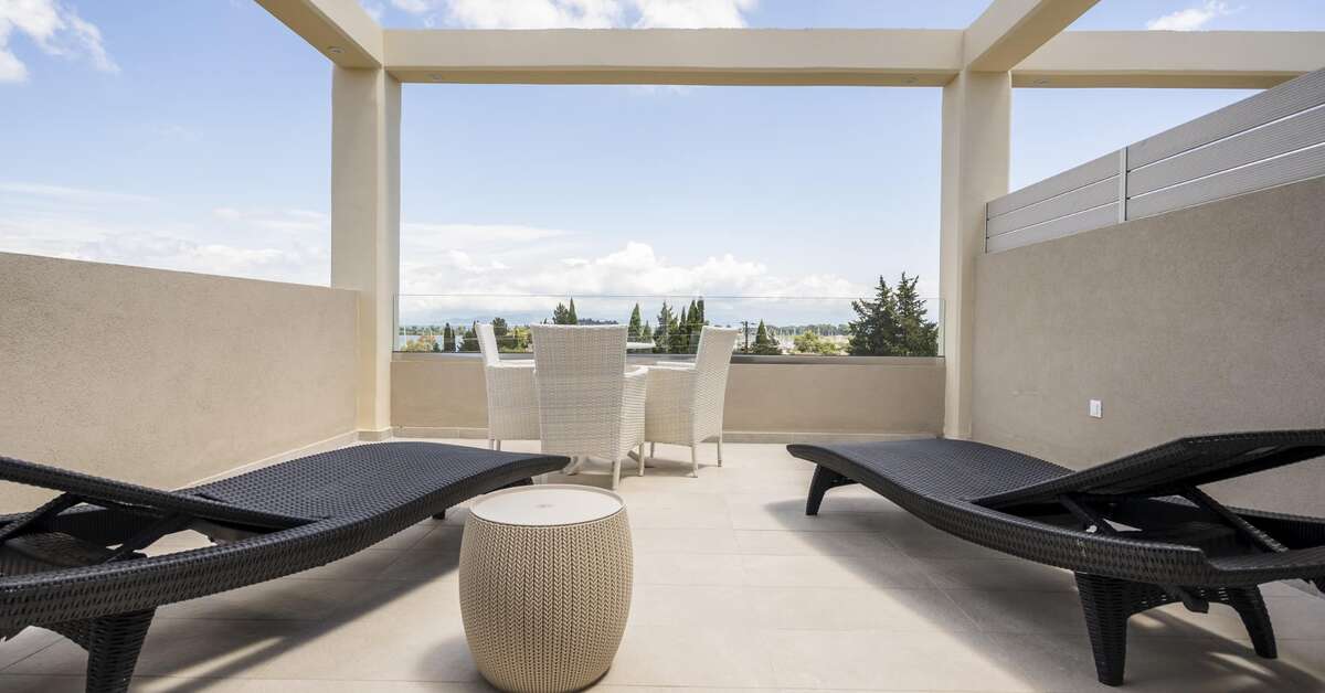 Een foto van het terras bij Art Hotel Debono