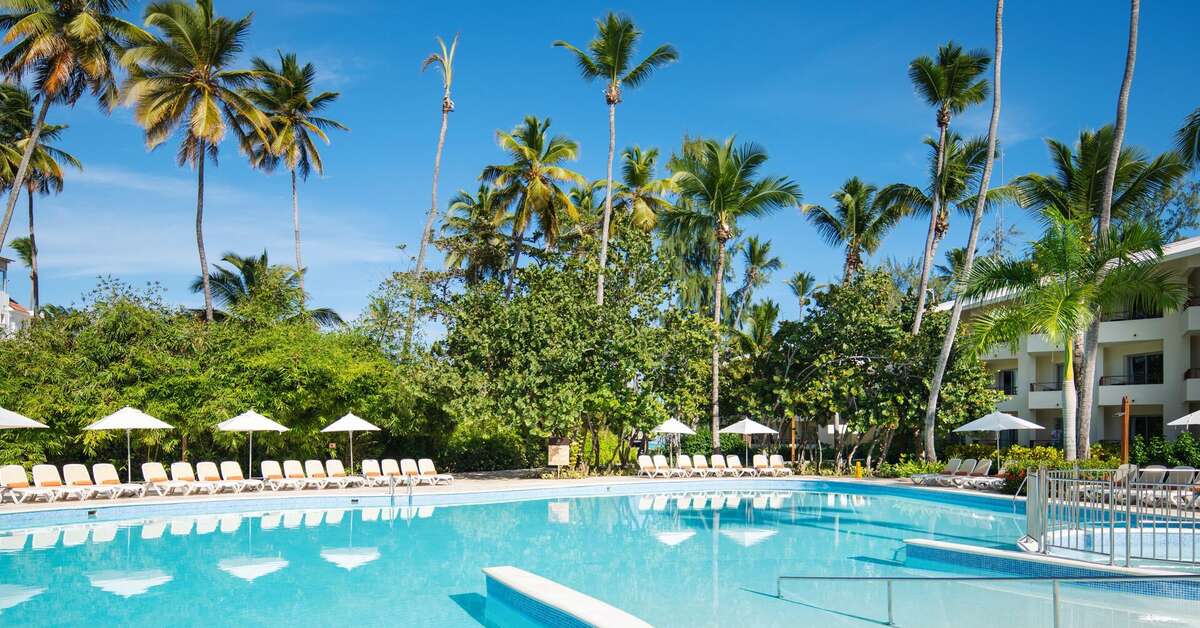 Een foto van het zwembad bij Impressive Resort & Spa