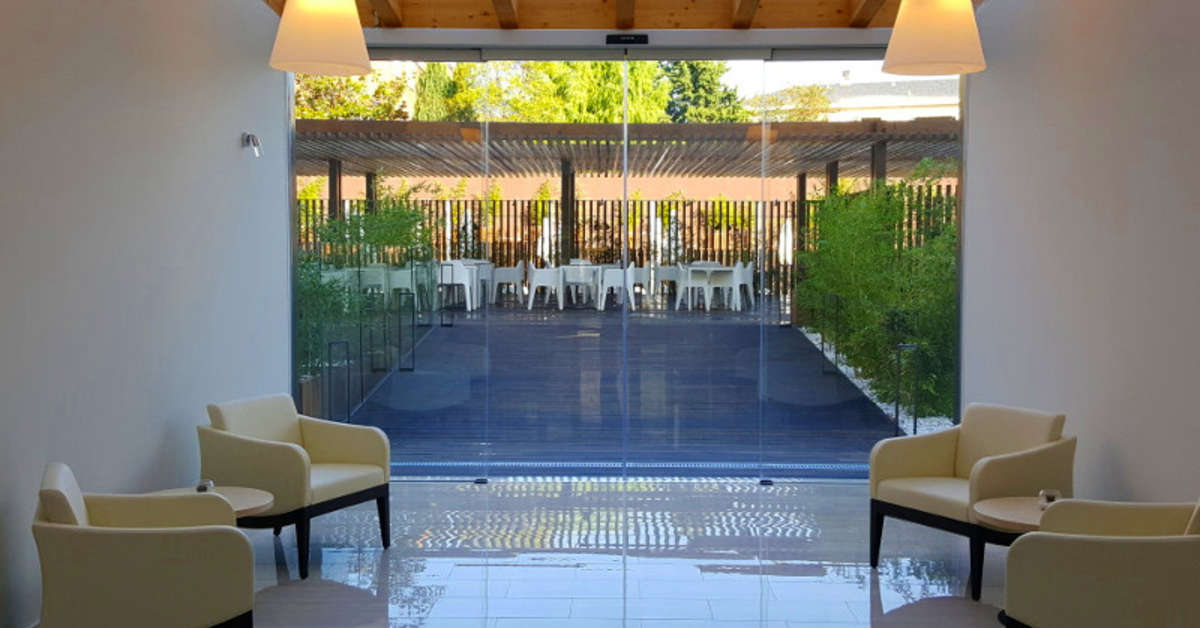 Een foto van het interieur van Sercotel Alcala 611