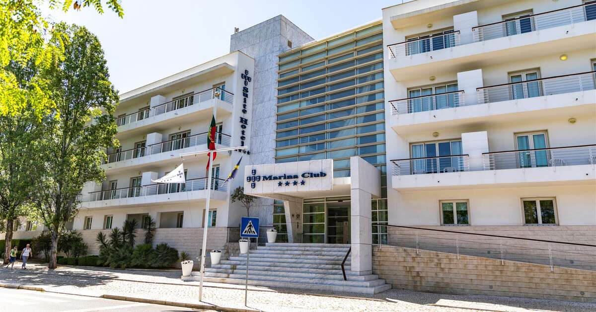 Een foto van de buitenkant van Marina Club Lagos Resort