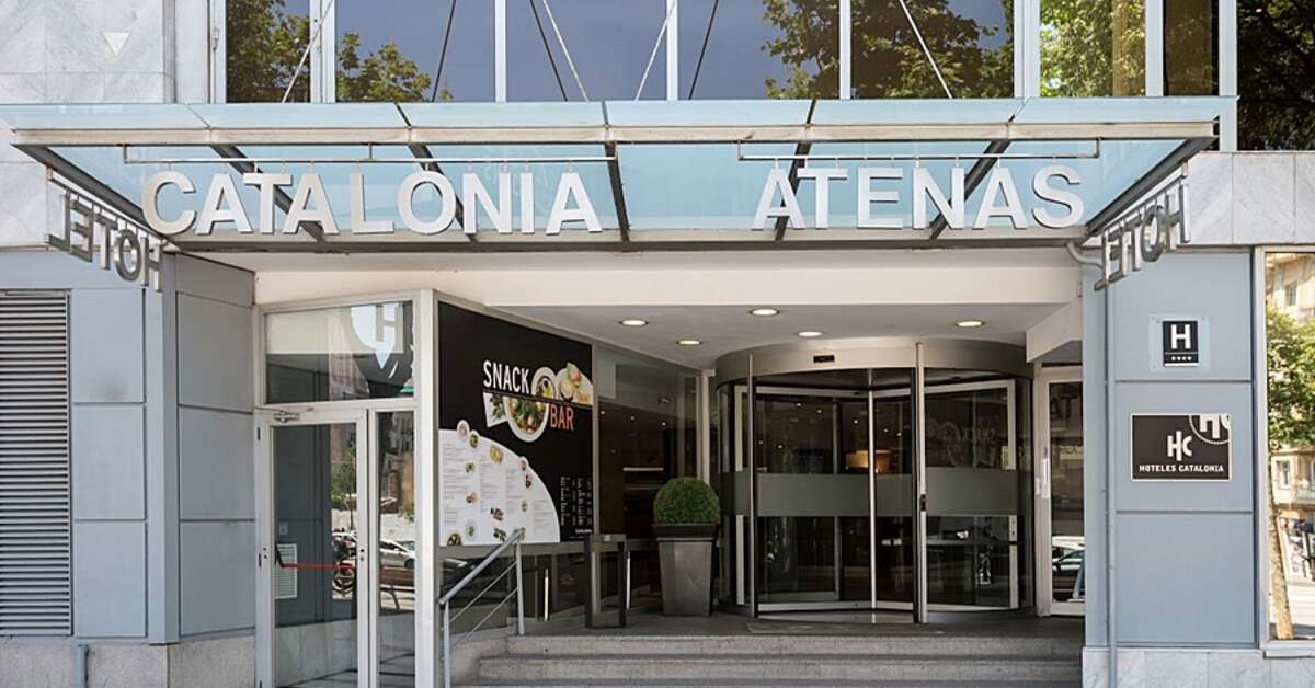 Een foto van de buitenkant van Catalonia Atenas