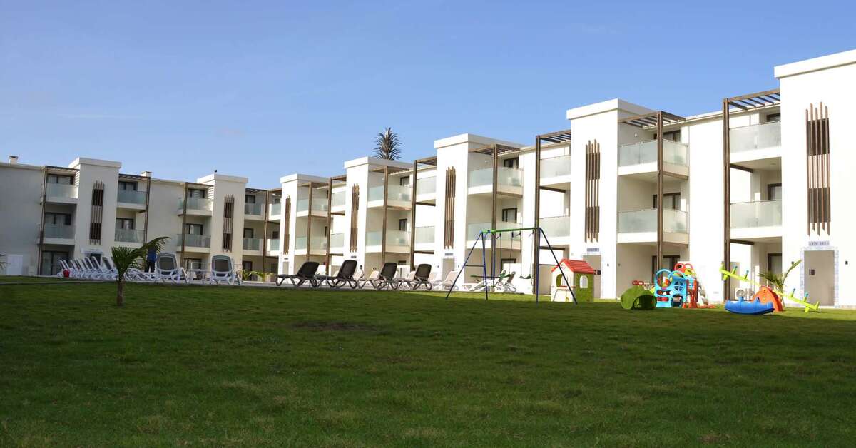 Een foto van de buitenkant van Halos Casa Resort