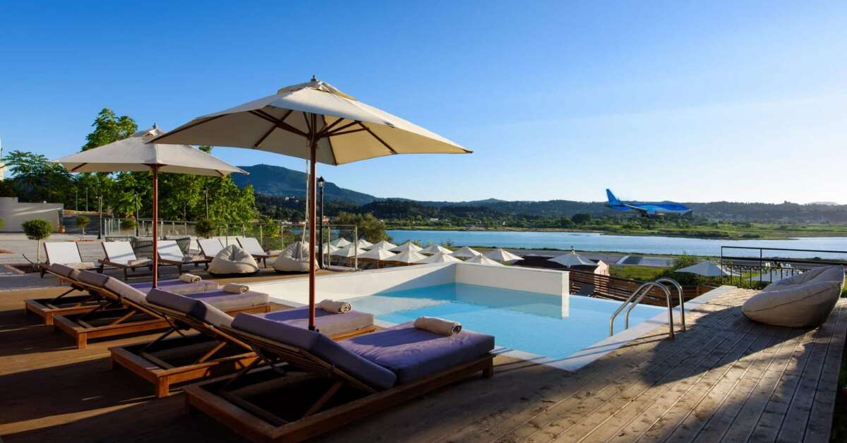 Ein Foto vom Pool im The Royal Grand Hotel