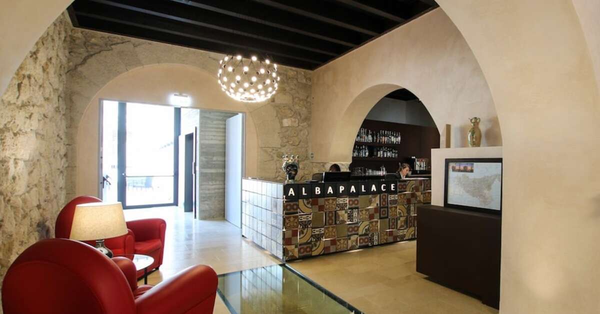 Een foto van Alba Palace