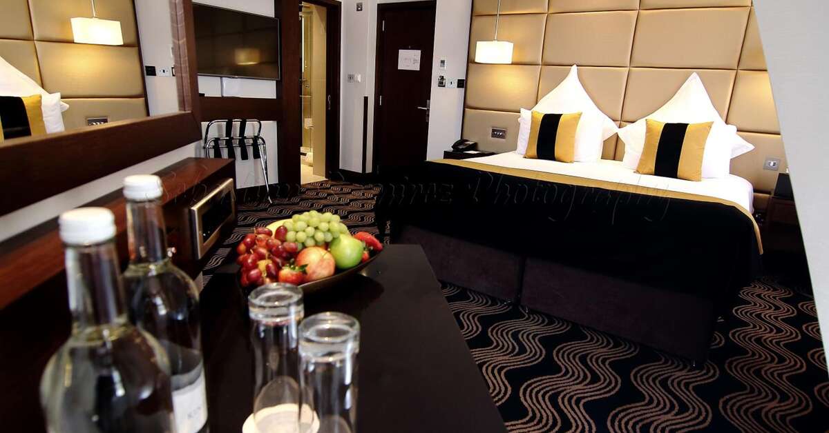 Een foto van The Piccadilly London West End