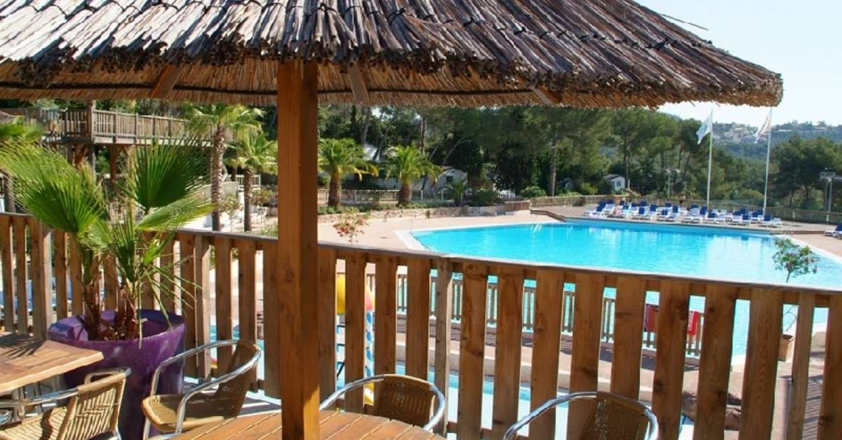 Een foto van het zwembad bij Camping Holiday Green