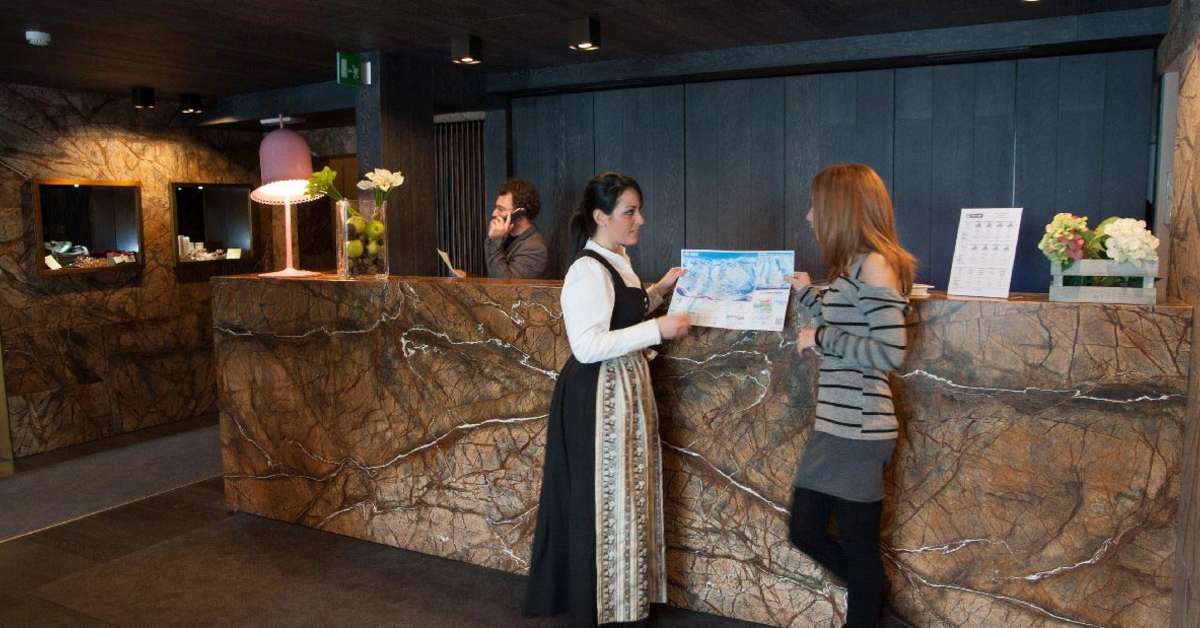 Een foto van het interieur van Charme Hotel Alexander