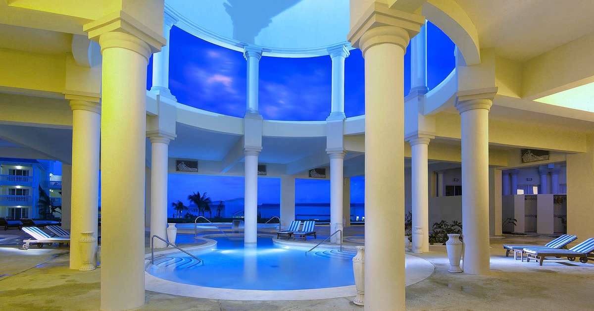 Een foto van het zwembad bij Grand Palladium Jamaica Resort & Spa