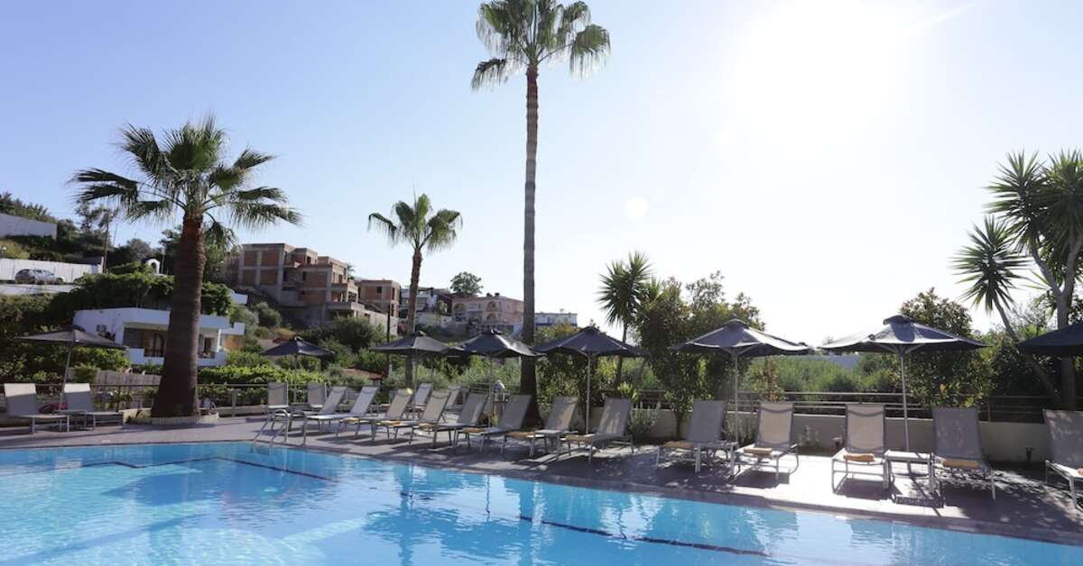 Een foto van het zwembad bij Bali Star Resort Hotel