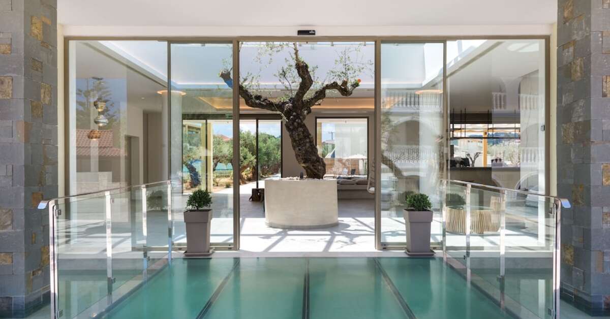 Een foto van het interieur van Tsamis Zante Suites