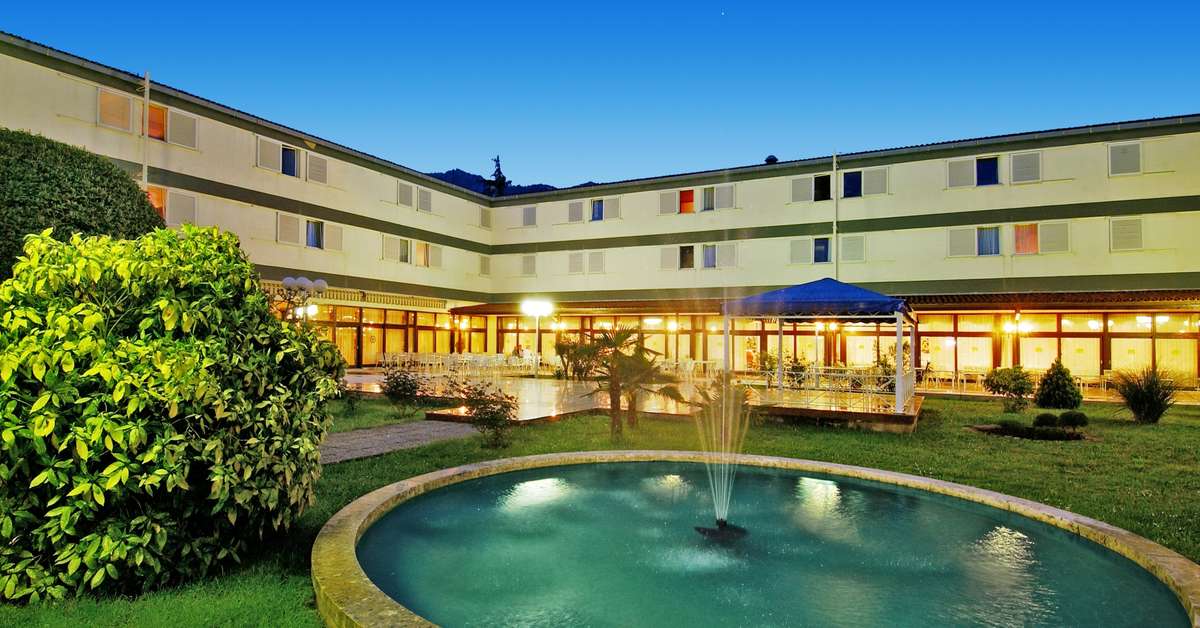 Een foto van de buitenkant van Hotel Marina