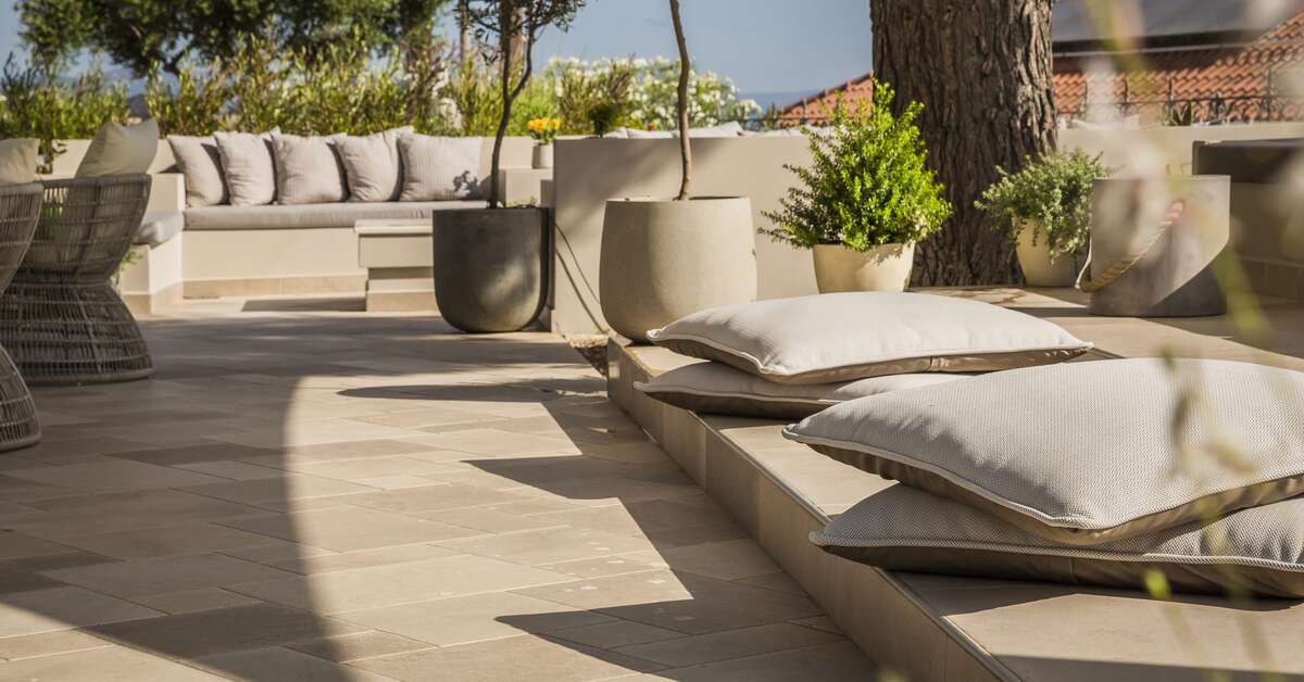 Een foto van het terras bij Thalassa Boutique Hotel