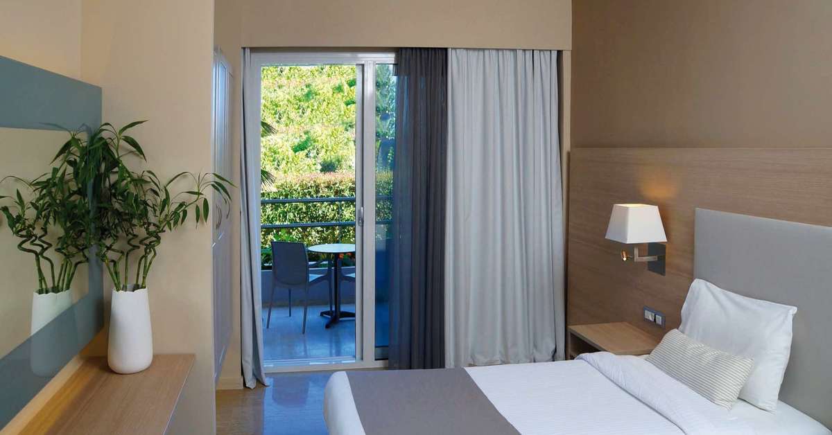 Ein Foto Acharavi Beach Hotel