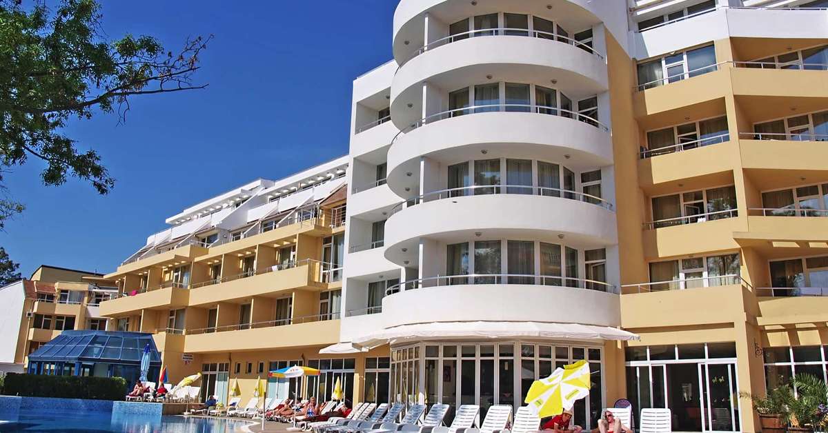 Een foto van het zwembad bij Sun Palace Aparthotel