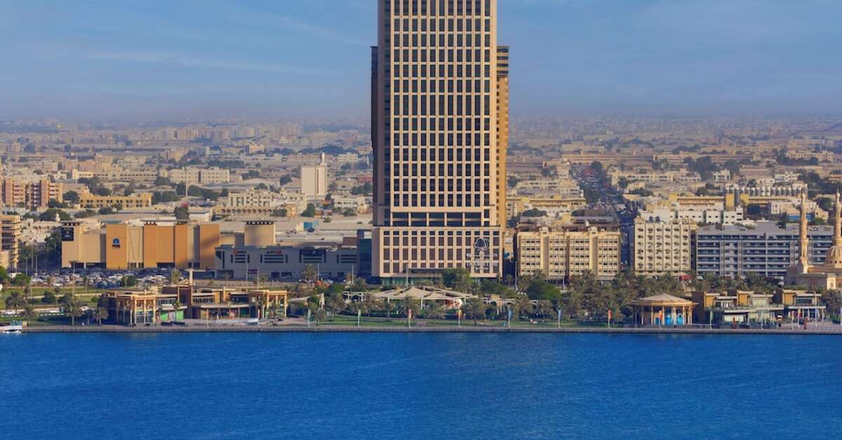 Een foto van DoubleTree by Hilton Sharjah Waterfront Hotel & Residences