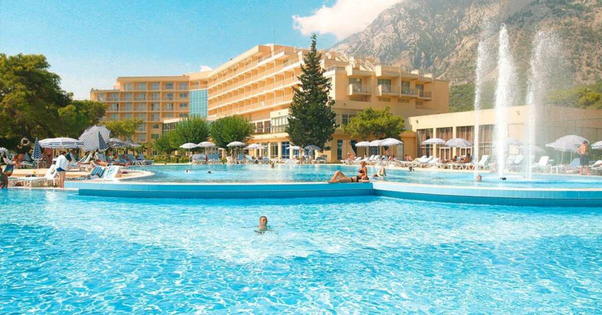 Een foto van het zwembad bij Rixos Beldibi