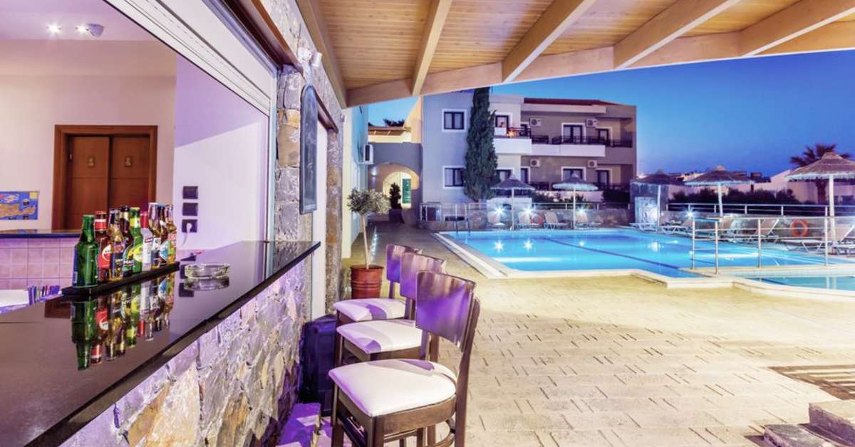 Een foto van het zwembad bij Dias Hotel & Appartementen
