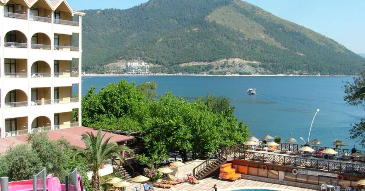 Een foto van het zwembad bij Gölmar Beach Hotel