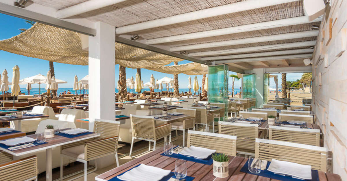 Een foto van het terras bij Amare Marbella Beach Hotel