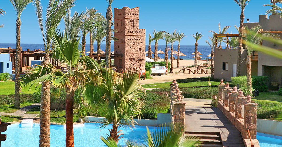 Een foto van het zwembad bij Pickalbatros Oasis Port Ghalib