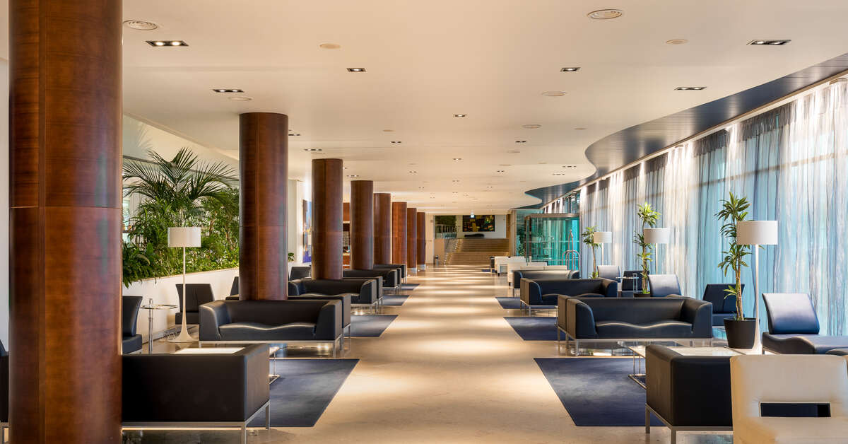 Een foto van het interieur van Dunamar Aparthotel