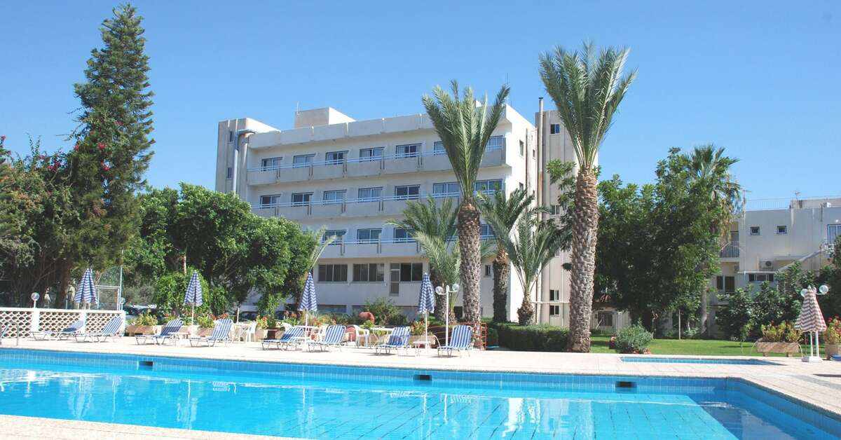 Een foto van het zwembad bij Marion Hotel