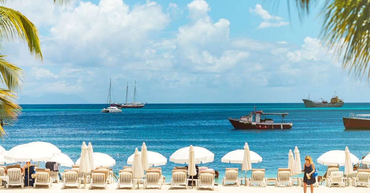 Ein Foto Holland House Beach Hotel