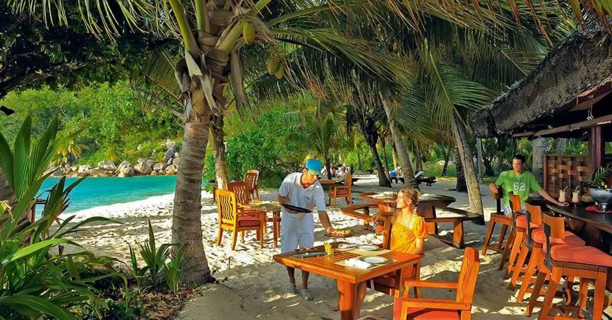 Een foto van het terras bij Constance Lemuria