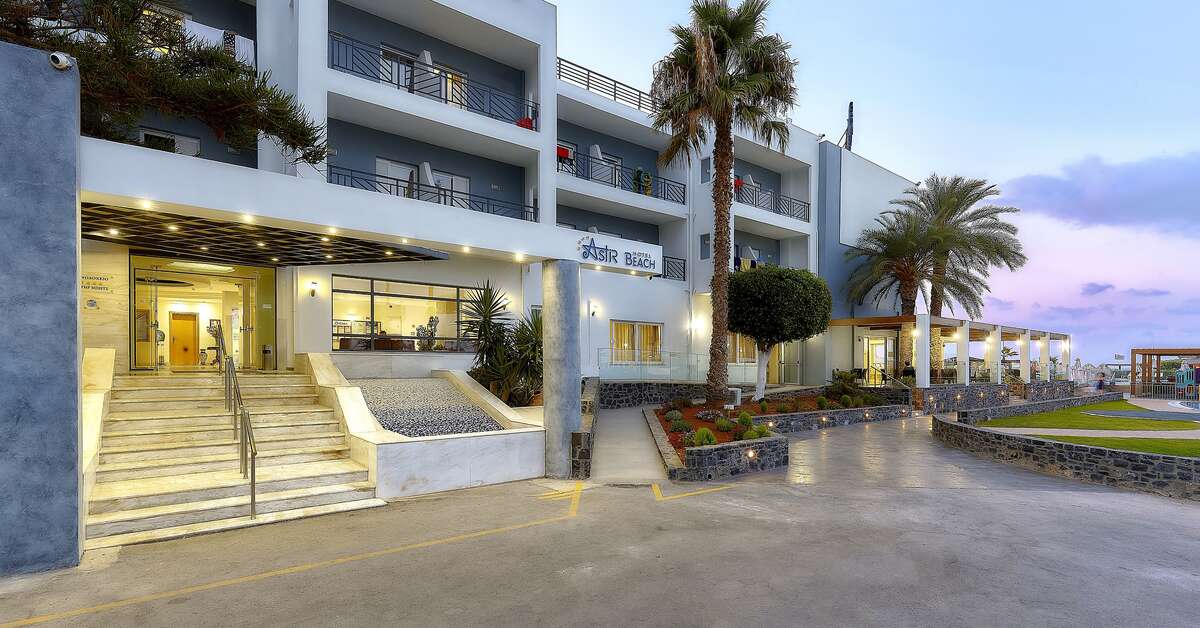 Een foto van de buitenkant van Hotel Astir Beach