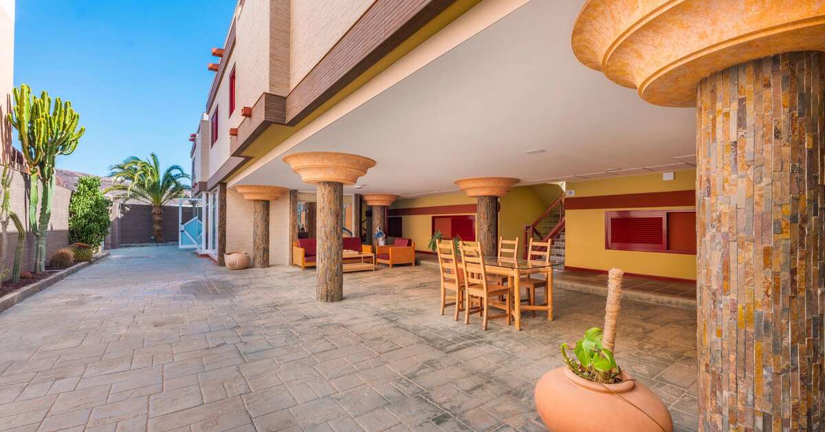 Ein Foto von der Terrasse im Apartments Livvo Atalaya de Jandia